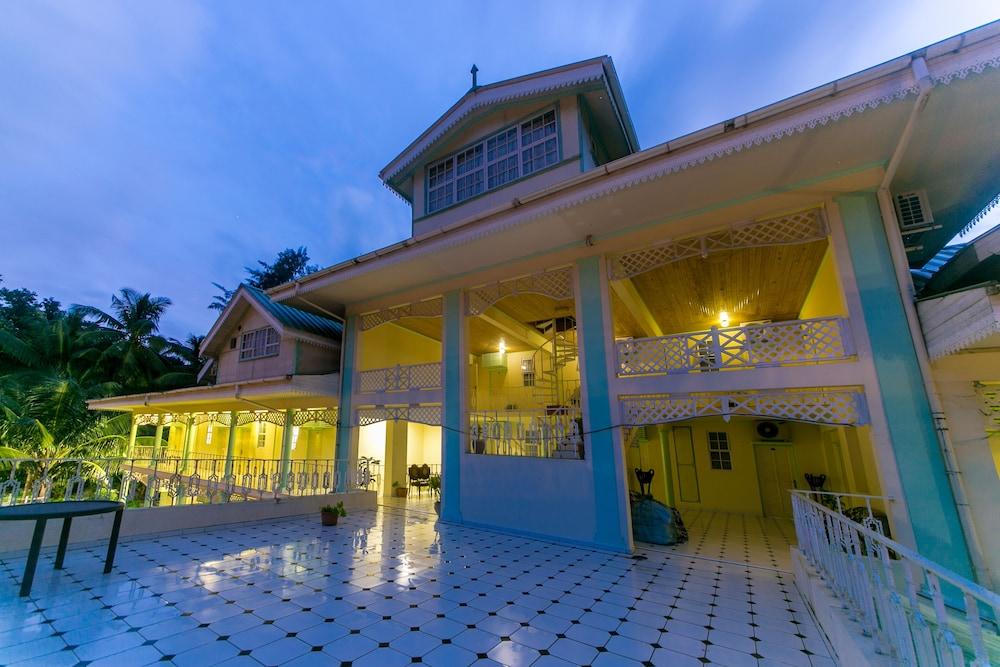 Palm Beach Hotel Гранд-Анс Экстерьер фото